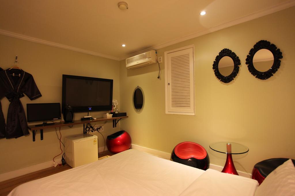 Hotel Goguma Shinchon Seoul Exterior photo