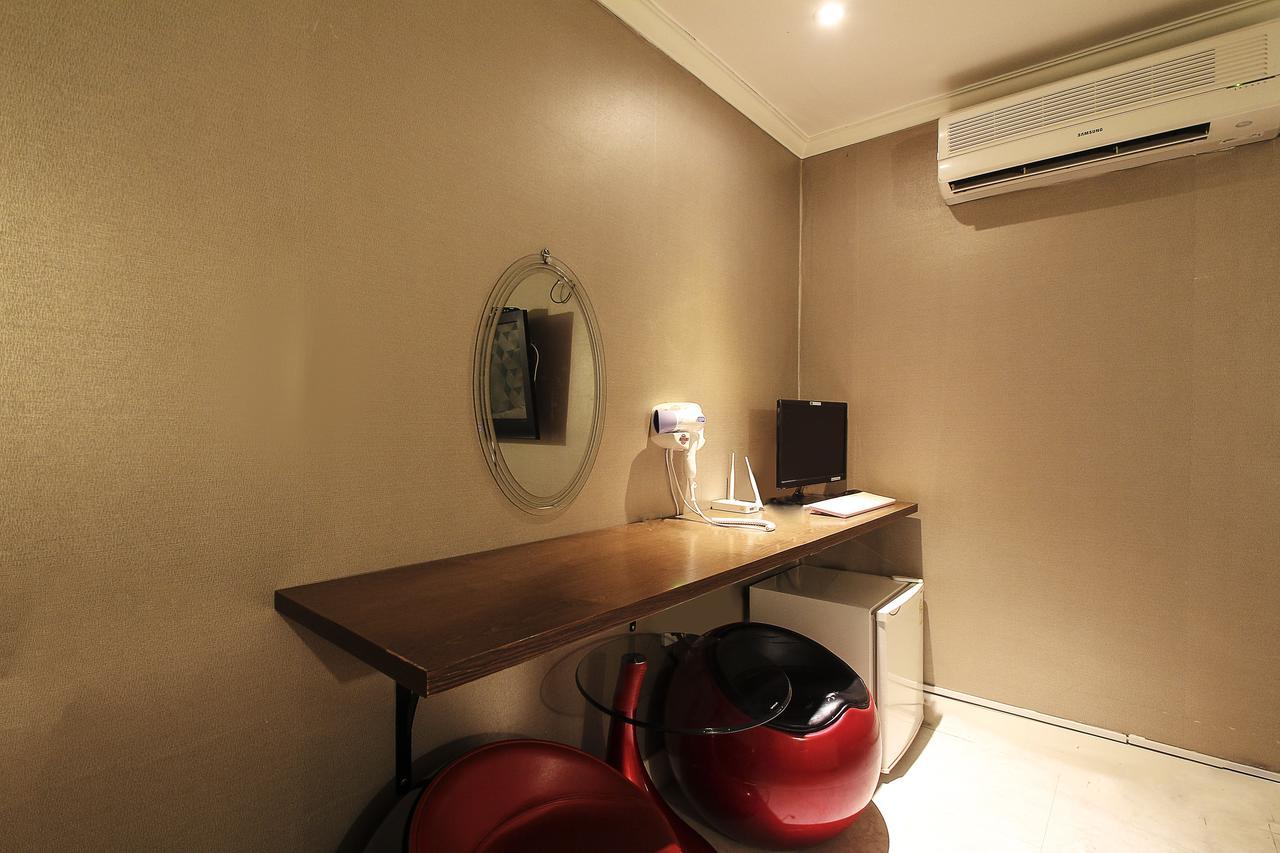 Hotel Goguma Shinchon Seoul Exterior photo