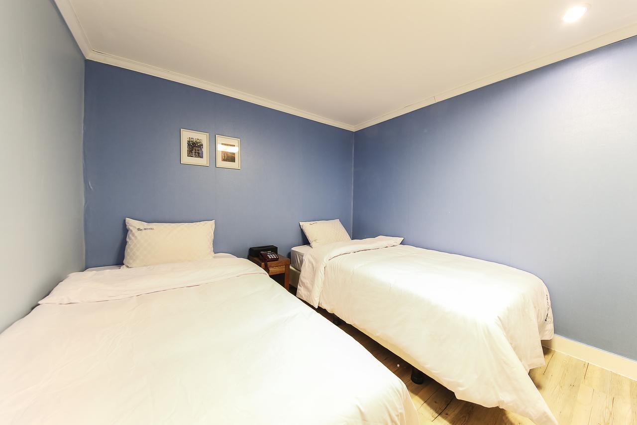 Hotel Goguma Shinchon Seoul Exterior photo