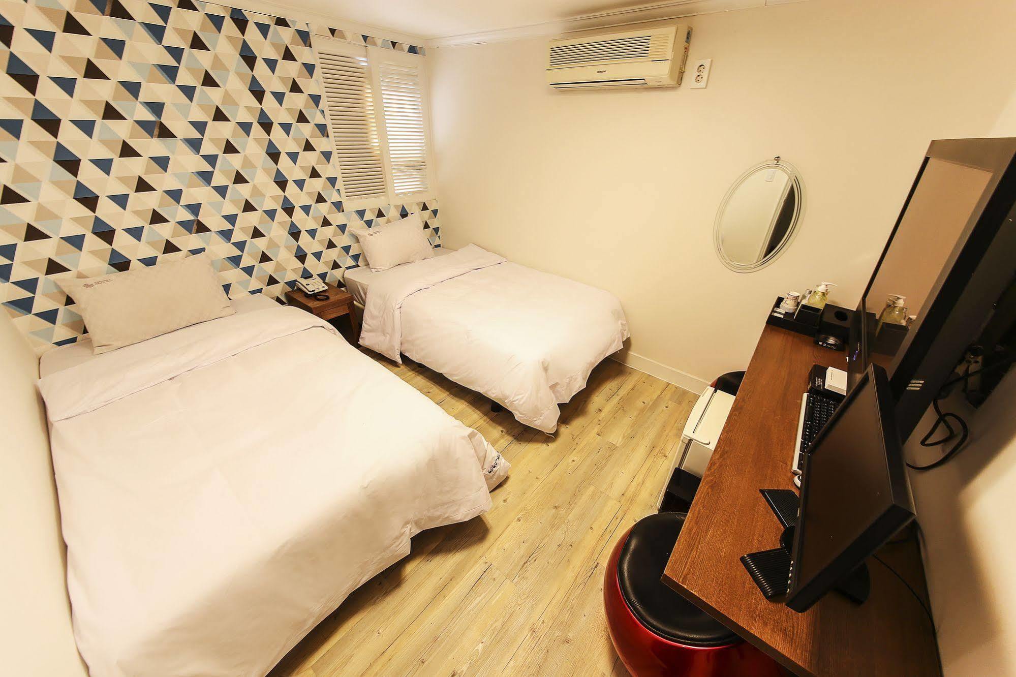 Hotel Goguma Shinchon Seoul Exterior photo