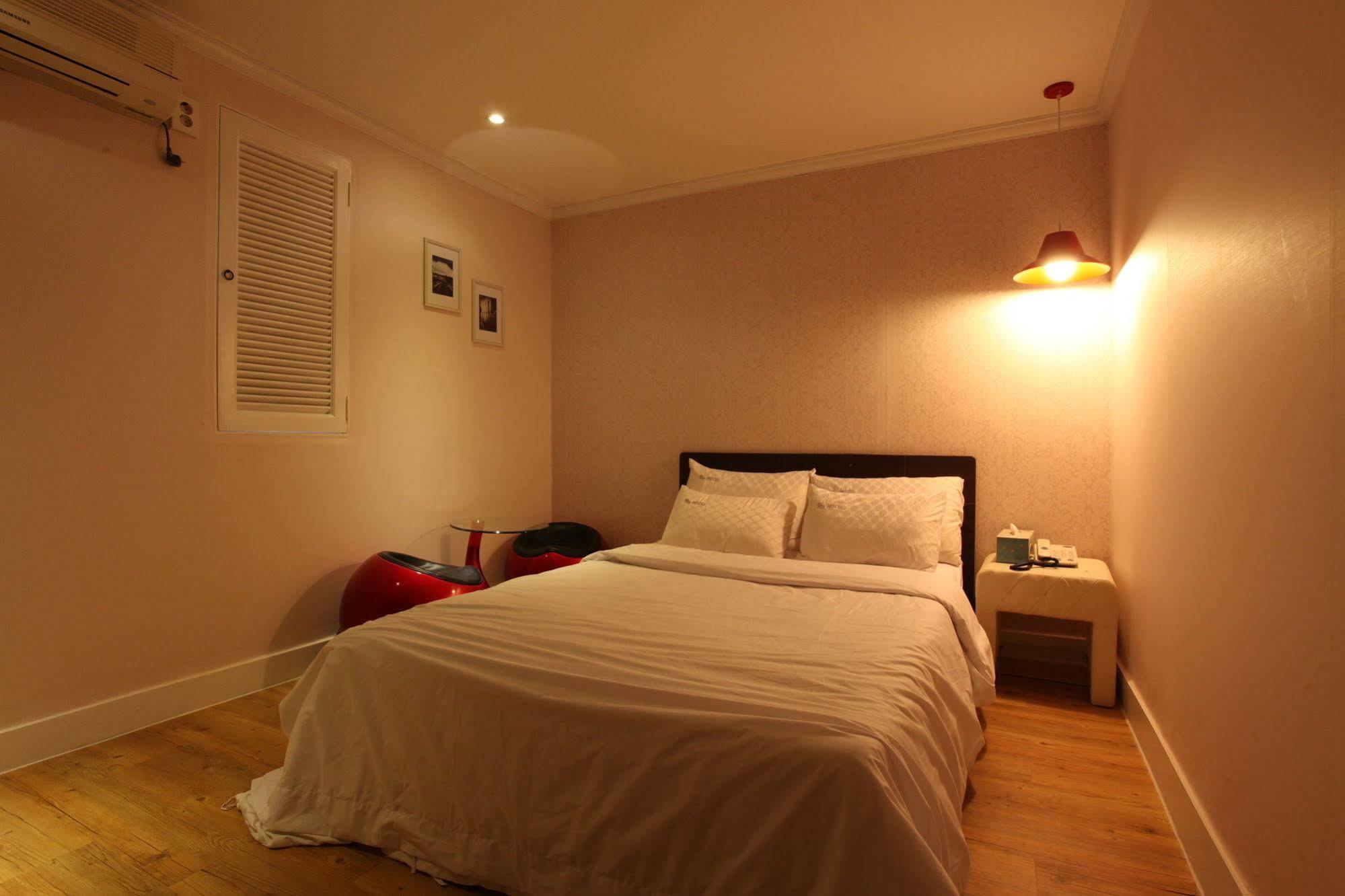 Hotel Goguma Shinchon Seoul Exterior photo
