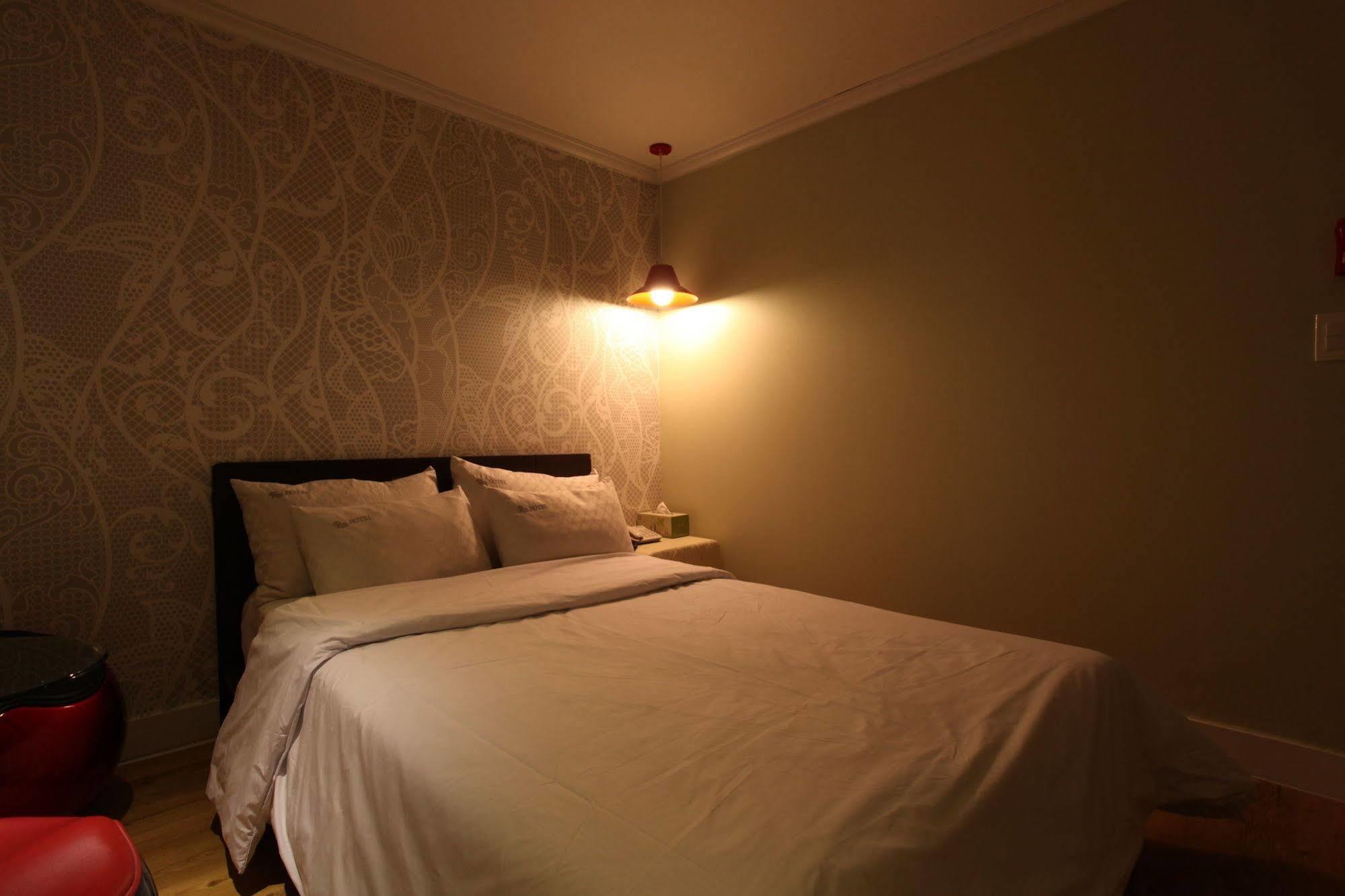 Hotel Goguma Shinchon Seoul Exterior photo
